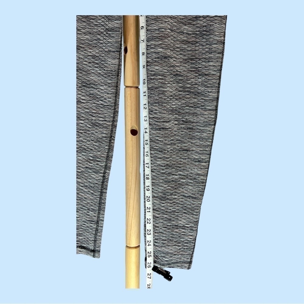 Reflex Women’s Stretch Yoga Leggings Ankle Length Multi-Color L - Picture 3 of 4